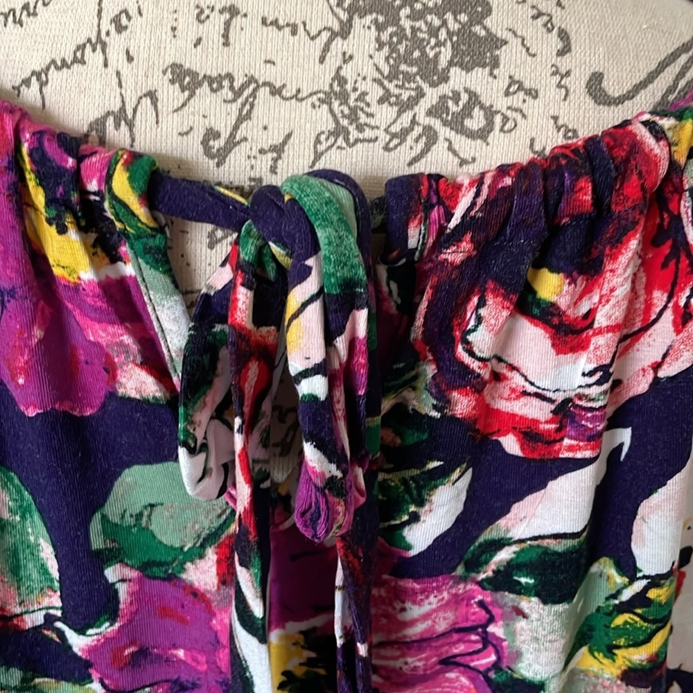 EUC Women’s Loveapella Floral Halter tank in size 1X​ - Picture 4 of 8